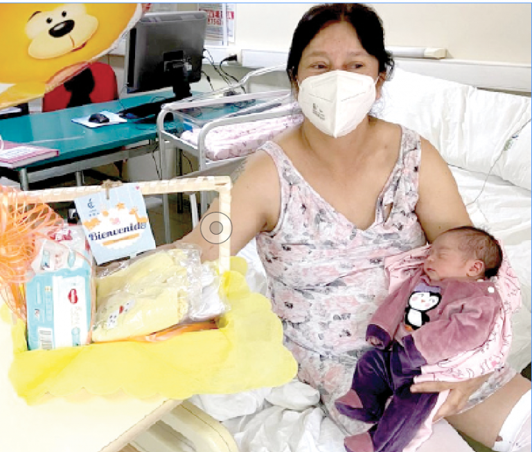 Florencia es la primera curicana nacida el 2021