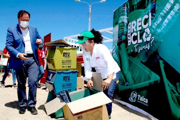 Alcalde de Talca inició la entrega de 40 mil  kits contenedores para reciclaje domiciliario