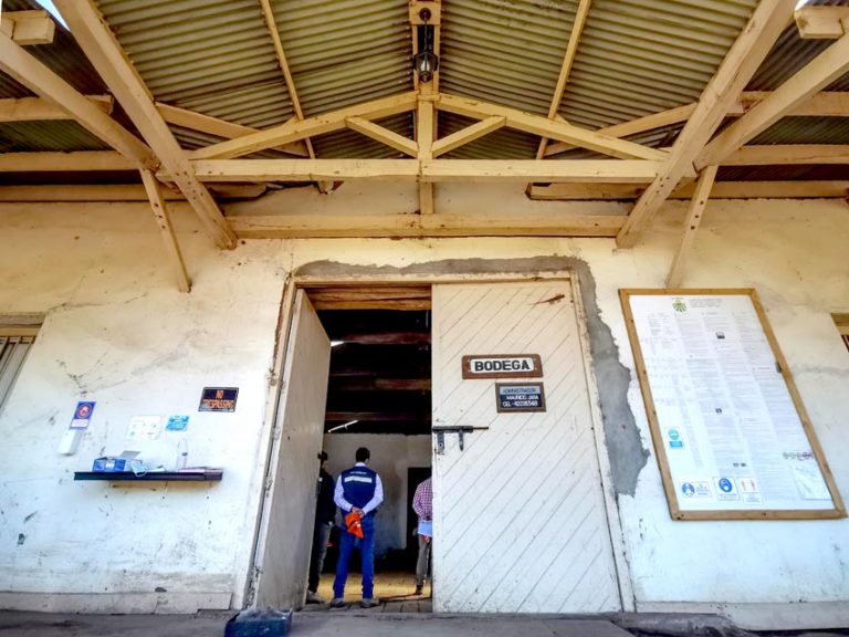 Supervisan protocolos de resguardo sanitario en empresa frutícola de la comuna de Colbún