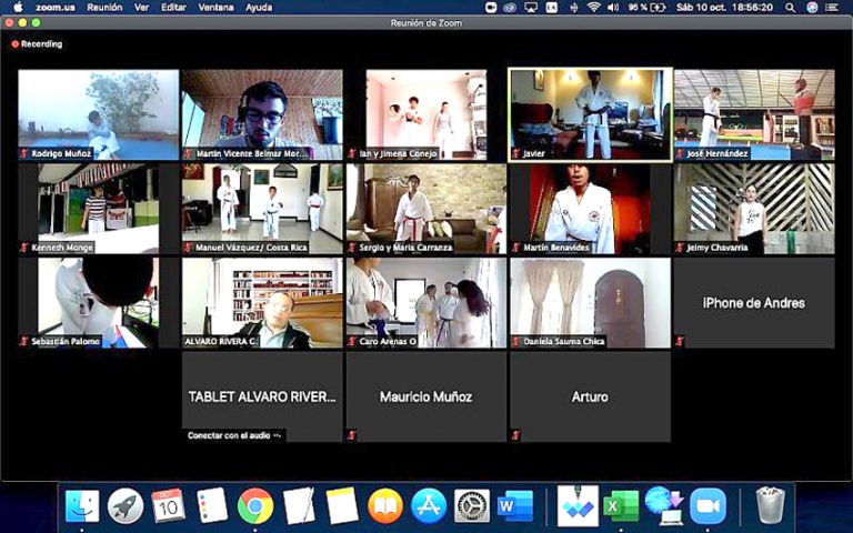 El esforzado trabajo que realizan karatecas