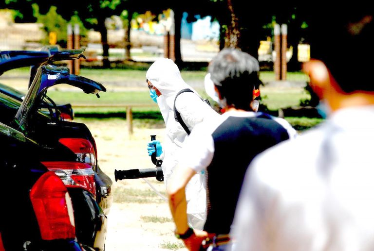 Colectivos y taxis fueron sanitizados