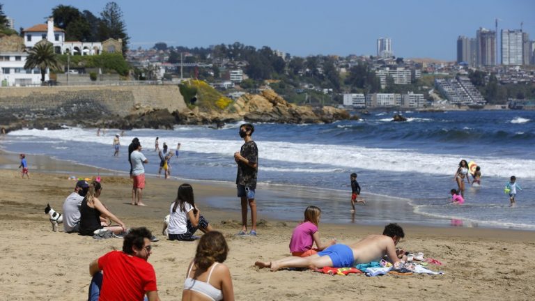 Gobierno “analizará” el uso del permiso de vacaciones hasta la fecha
