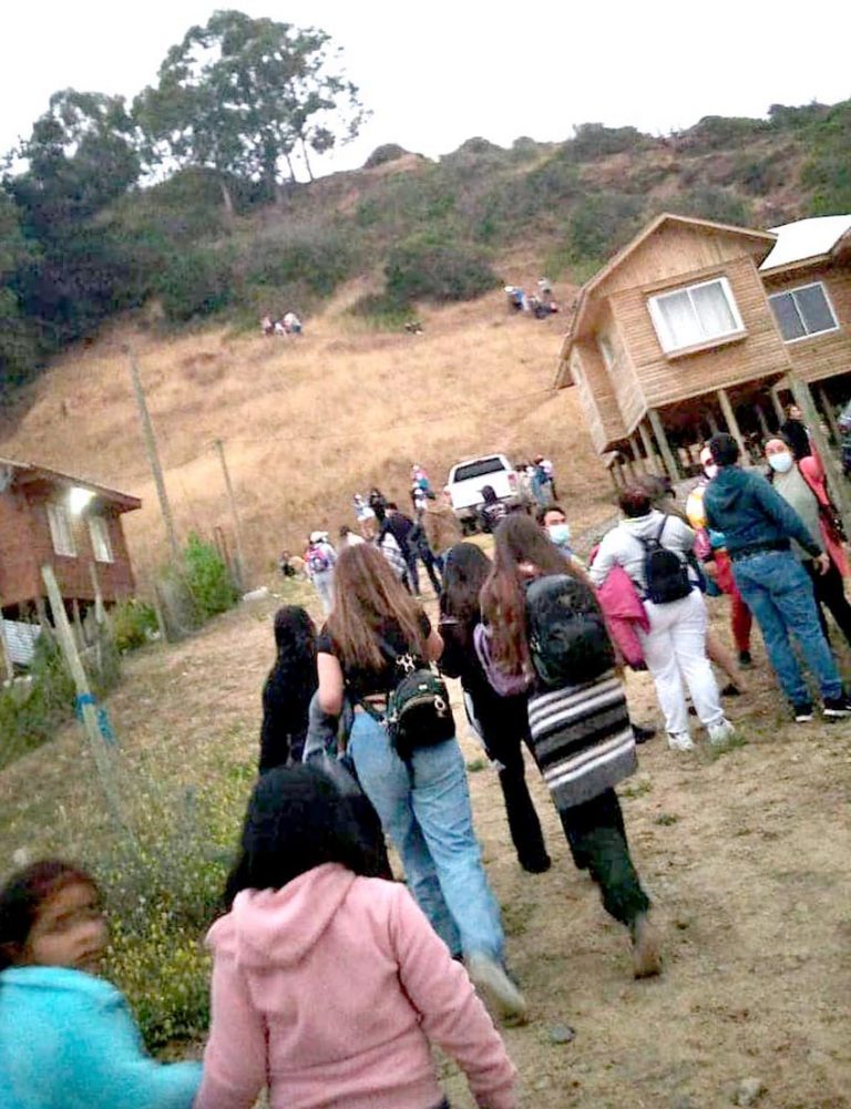 Personas evacuaron hacia los cerros de Iloca tras error en mensaje de alerta