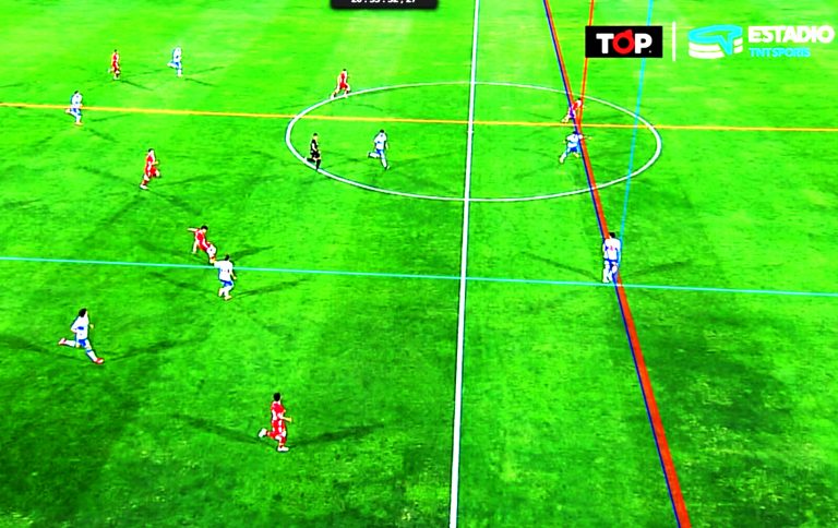 Encendida polémica por el gol anulado a Curicó