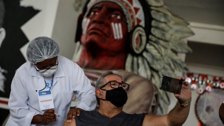 Corte Suprema dicta crear una comisión de investigación sobre el manejo de la pandemia en Brasil