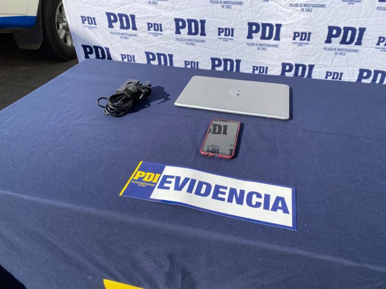 Detienen a universitario portando falso permiso para circular en Cuarentena