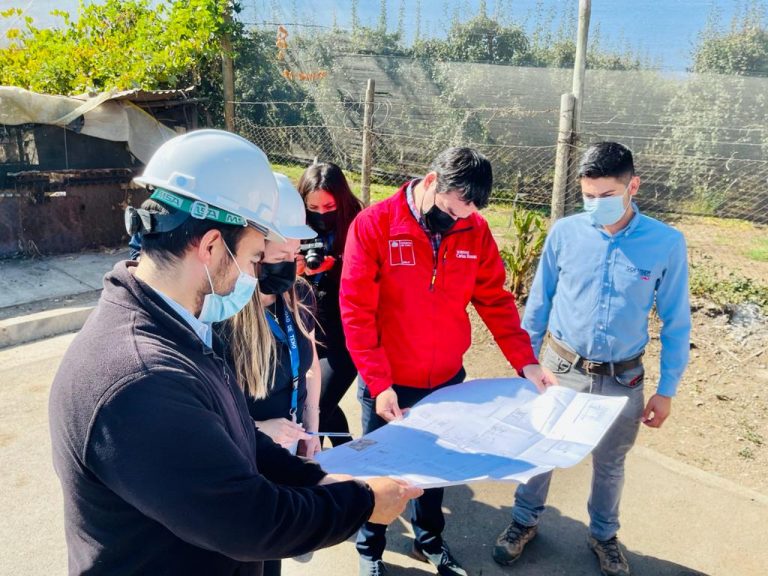 Comienza instalación de grupo electrógeno que mantendrá con agua potable a dos comunidades