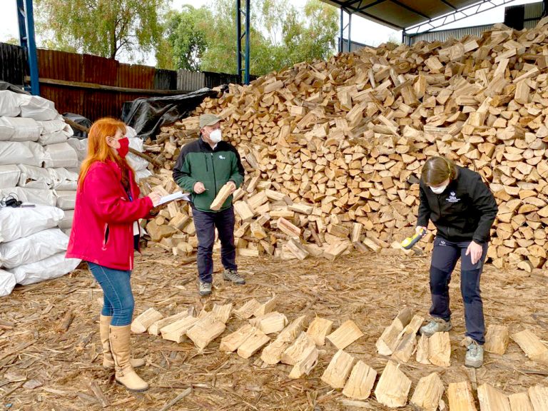 Fiscalizan cumplimiento de norma  que rige la comercialización de leña