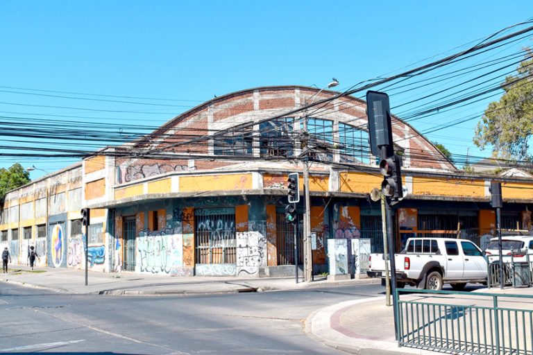 Locatarios serán reubicados mientras se reconstruye el Mercado Central de Talca