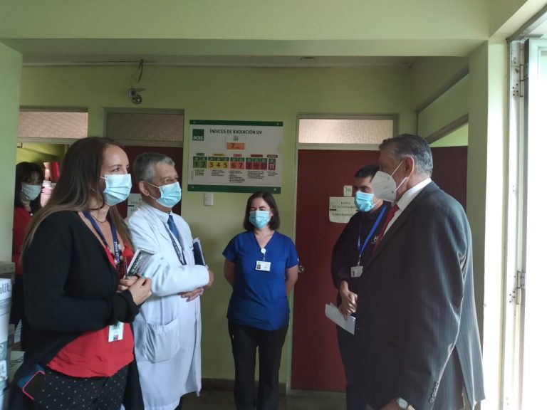 Director del SSM se reunió con funcionarios de Salud de Rauco