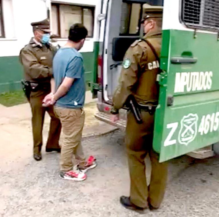 Persecución policial terminó en accidente de tránsito