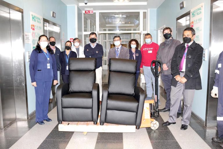 Grupo Independencia dona 58 sillones bergers al Hospital Regional de Talca