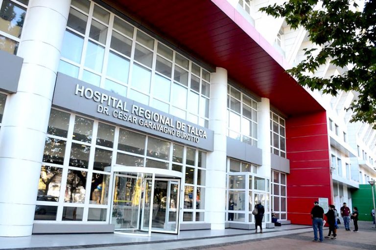 Condonan deuda a curicana que se contagió de Covid-19