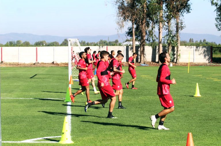 Curicó Unido no jugará hasta el 2 de junio