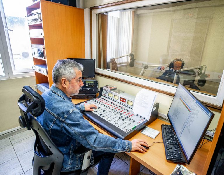 Radios de la UTalca transmiten programas en alianza con TRM