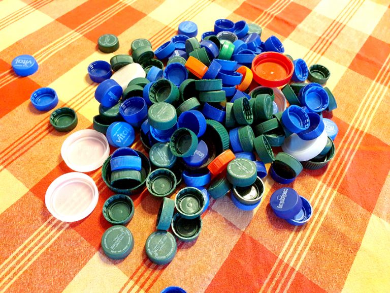 A pesar de la pandemia los curicanos responden a campaña “Junta tus tapitas”