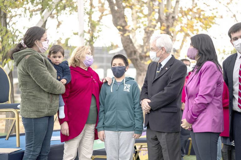 Piñera promulgó en talca bono para más de 3,5 millones de personas que no tienen saldo en sus fondos de pensiones