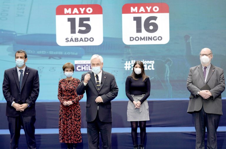 Gobierno anuncia retraso del toque de queda para este domingo