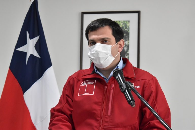 Solo tres comunas consiguen avanzar en el Plan Paso a Paso