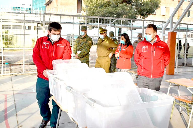 Autoridades inspeccionan locales de votación previo a históricas elecciones