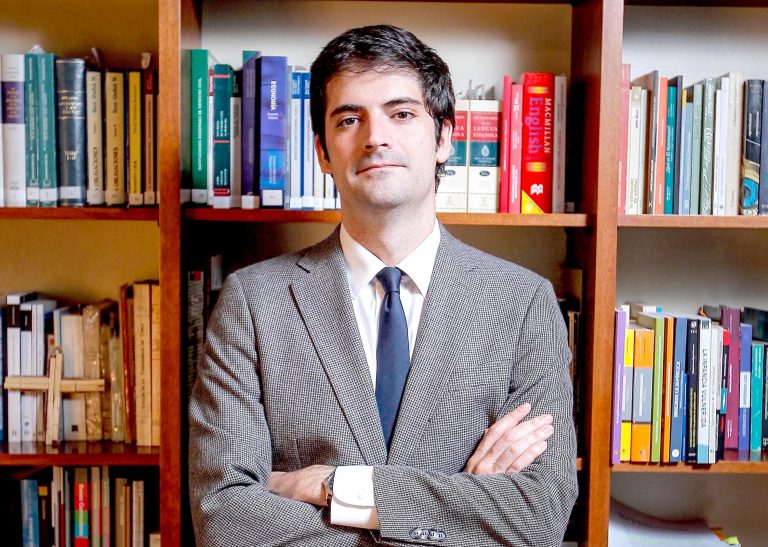 Estudiantes de enseñanza media no alcanzaron el 60% de los aprendizajes necesarios en 2020