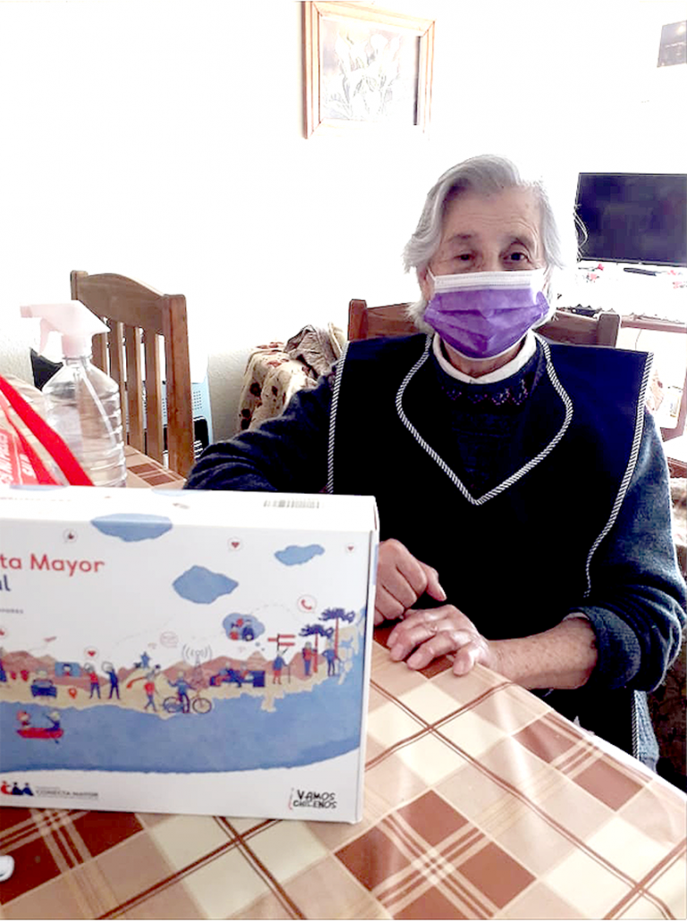 Exitosa labor de Oficina del Adulto Mayor de la Municipaliad en entrega de kits