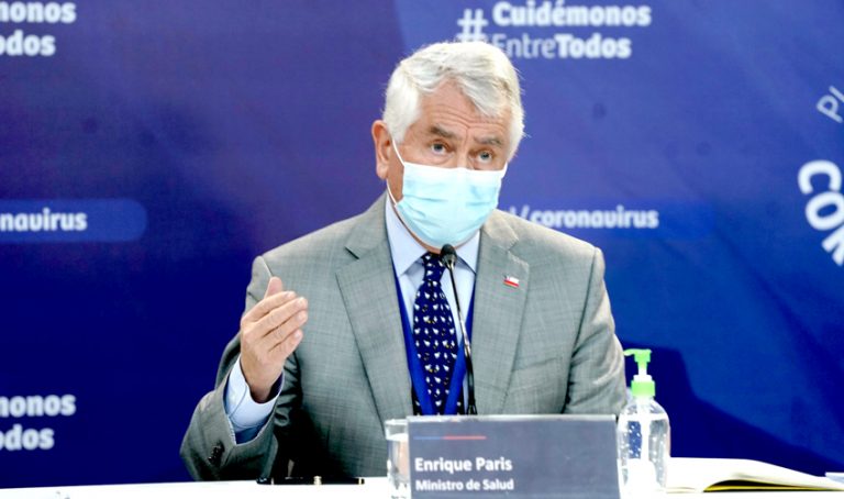 Ministro de Salud ofuscado por críticas a eficacia de Sinovac en Chile