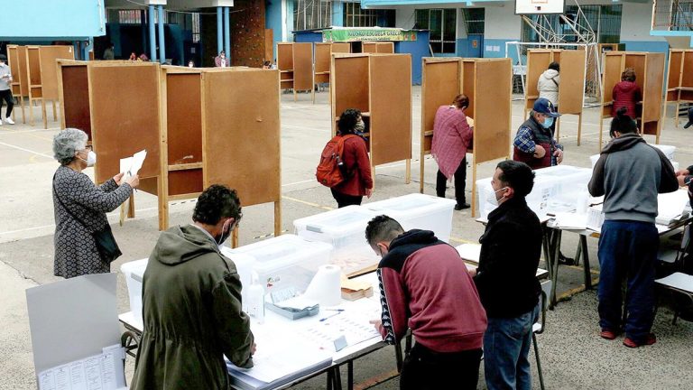 “Voto obligatorio: Asegura la participación, pero  puede generar aparición de candidatos populistas”