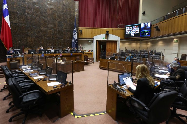 IFE Universal: Senado aprobó  proyecto y lo despachó a ley