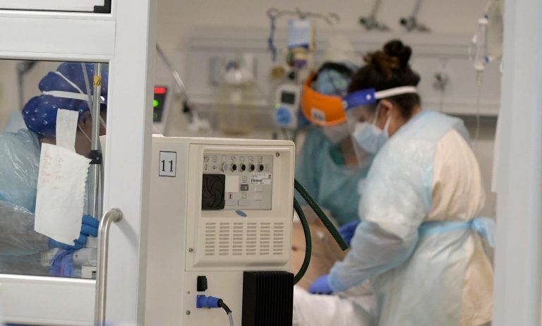 Diez fallecidos y 411 nuevos casos Covid-19 suma la Región del Maule