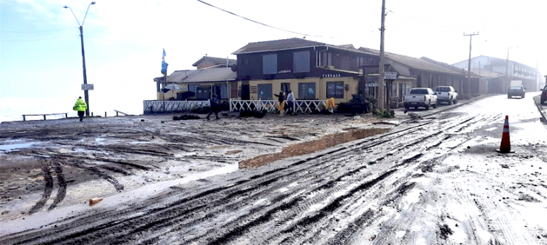 Alerta por marejadas en costa curicana