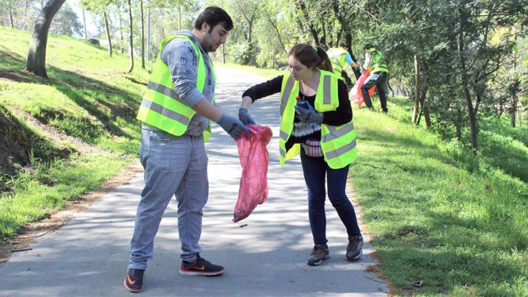 Invitan a participar en limpieza del cerro Condell