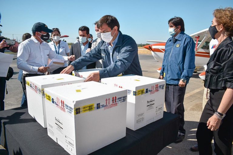 Dosis extra de vacunas Pfizer llegan al Maule