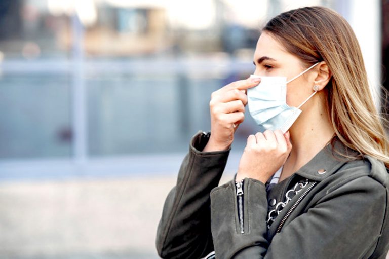Mascarillas: lo más importante es el ajuste, el tiempo de uso y el tamaño según el rostro