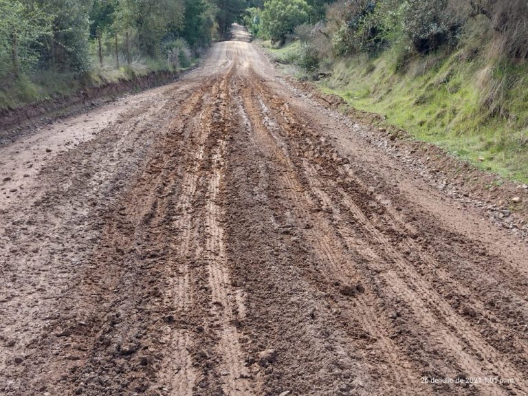 Proponen mesa público-privada  por pésimo estado de caminos