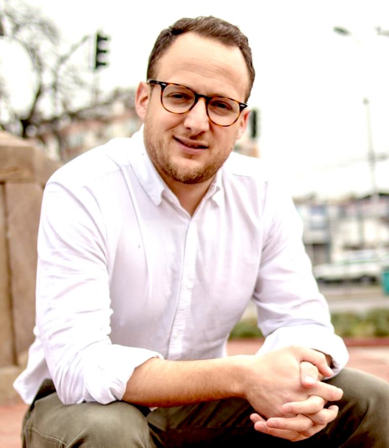 “Más que cambiar rostros debemos renovar nuestra forma de hacer política, valorando a los ciudadanos”