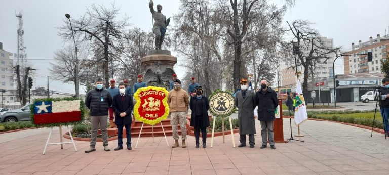 Autoridades rinden homenaje al héroe Luis Cruz Martínez