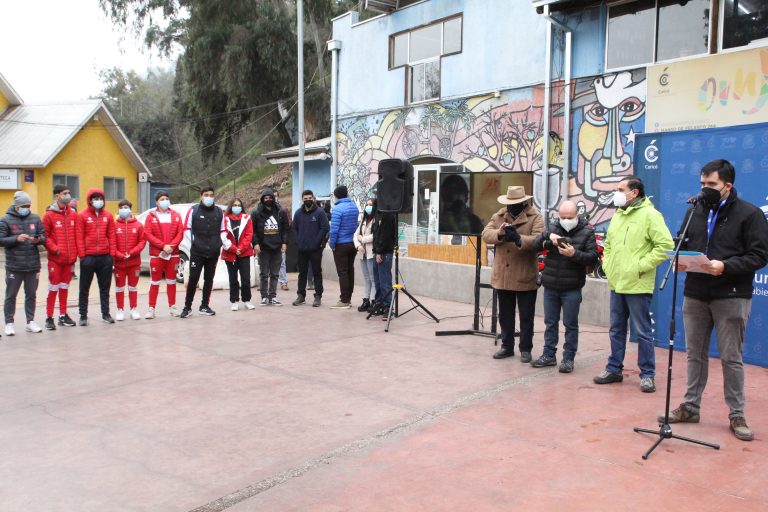A través de beneficios en el comercio local buscan incentivar la vacunación en jóvenes