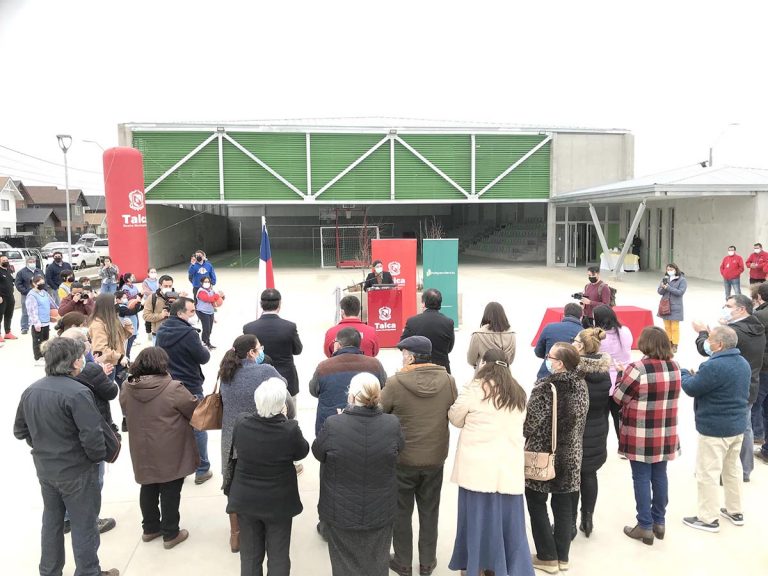 Constructora Independencia entrega Centro Cívico a municipio de Talca