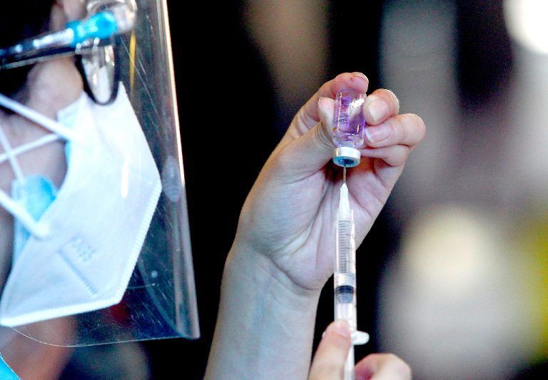 Comienza vacunación de dosis de refuerzo contra el Covid-19