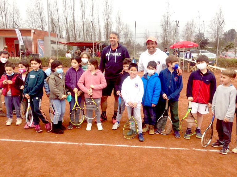 “Hay que dejar que los niños disfruten el tenis”