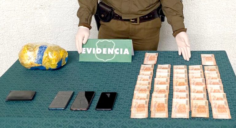 En control vehicular detienen a mujer que transportaba droga