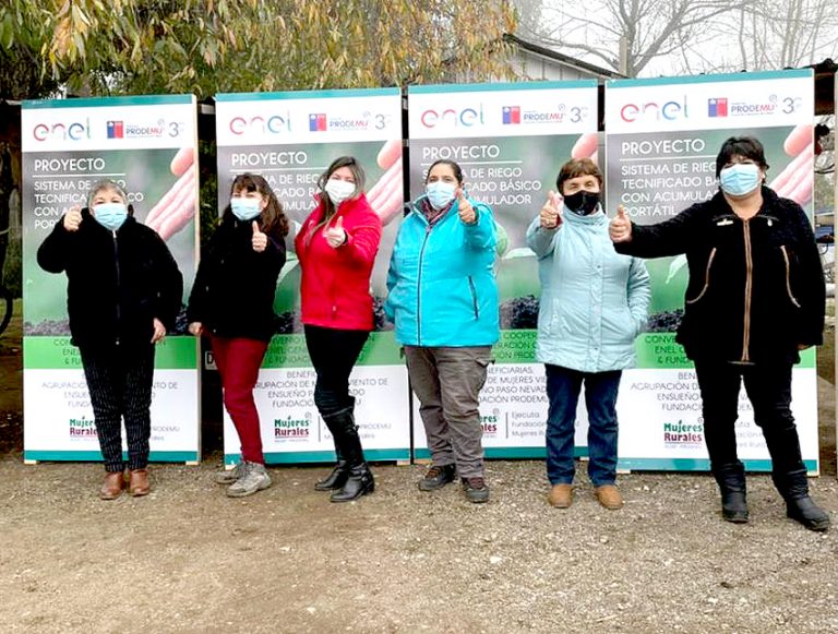 Mujeres campesinas de Paso Nevado cuentan con moderno sistema de riego para sus cultivos