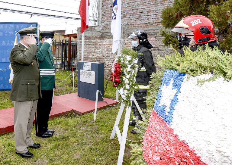 Rinden homenaje a mártir de la Segunda Compañía de Bomberos