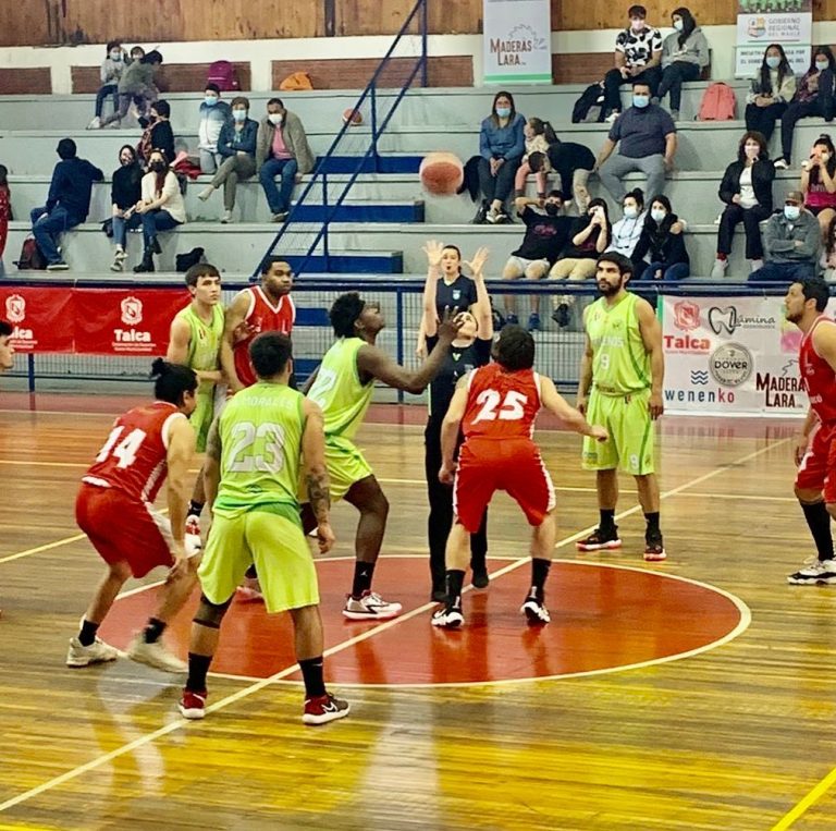 Liceo de Curicó cae en su debut ante Truenos
