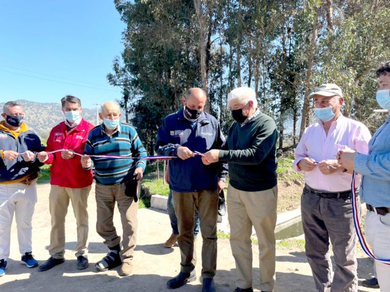 Benefician a 22 familias de Rauco con obras en canal Santa Marta