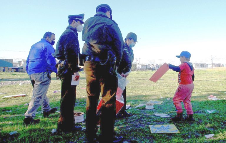 Promueven campaña para no usar hilo curado