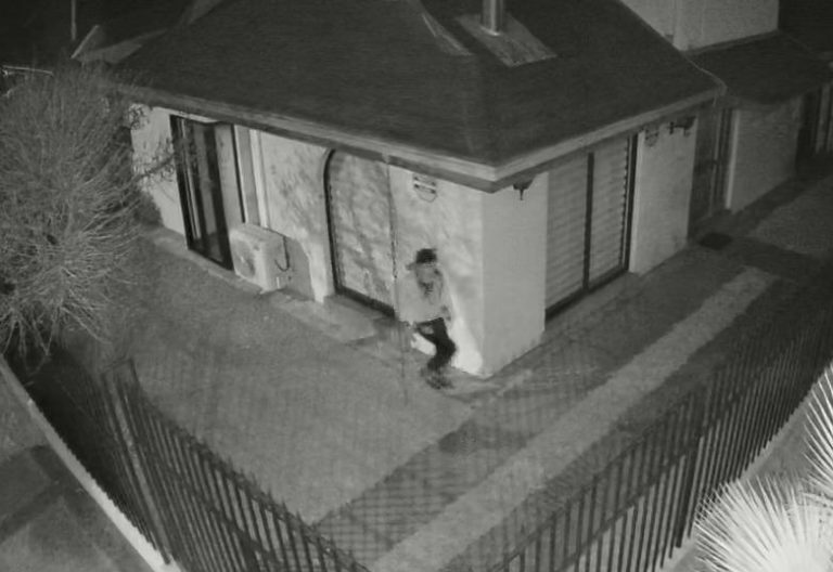 Exrecluso detenido por intentar robar en una casa