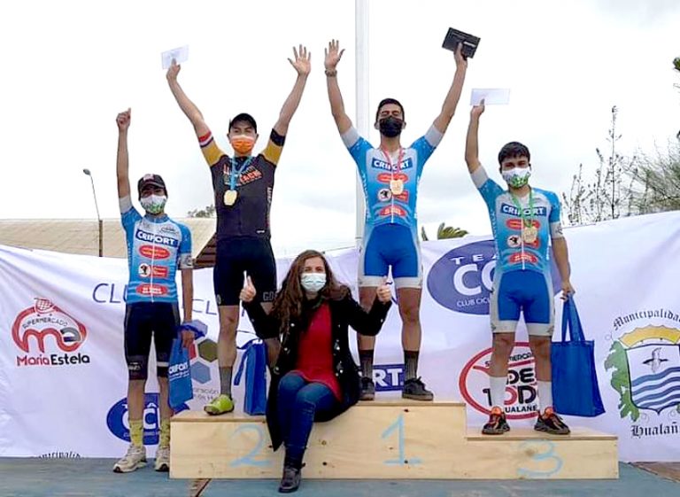 Denisse Ahumada: “Feliz por estos logros de mis hermanos”