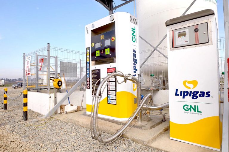 Comenzó a operar en Linares la primera estación de  servicio de gas natural licuado de Chile para camiones